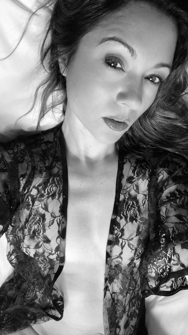 I’m Juliana, ready to give you new sex luxury experience, I’m available for incall and outcall baby…. I fuck good🍑🍆 - Image 2